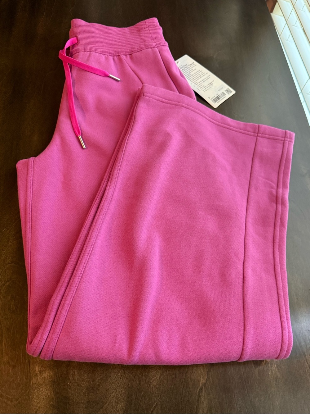 Lululemon Scuba Mid-Rise Wide-Leg Pant Regular Length Pow Pink Tone Barbie NWT - Picture 8 of 11